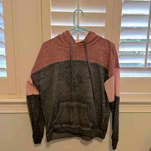 True Craft Size: M Hoodie